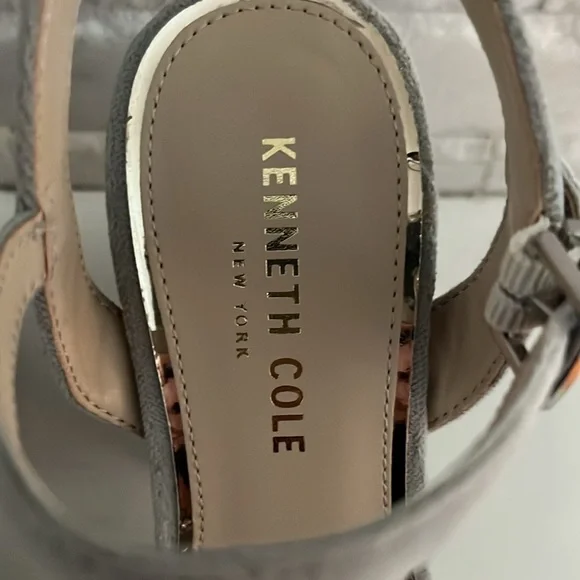 New! Kenneth Cole New York Dolly Crystal Heel Platform Sandal in silver Size 7.5 - Picture 12 of 12